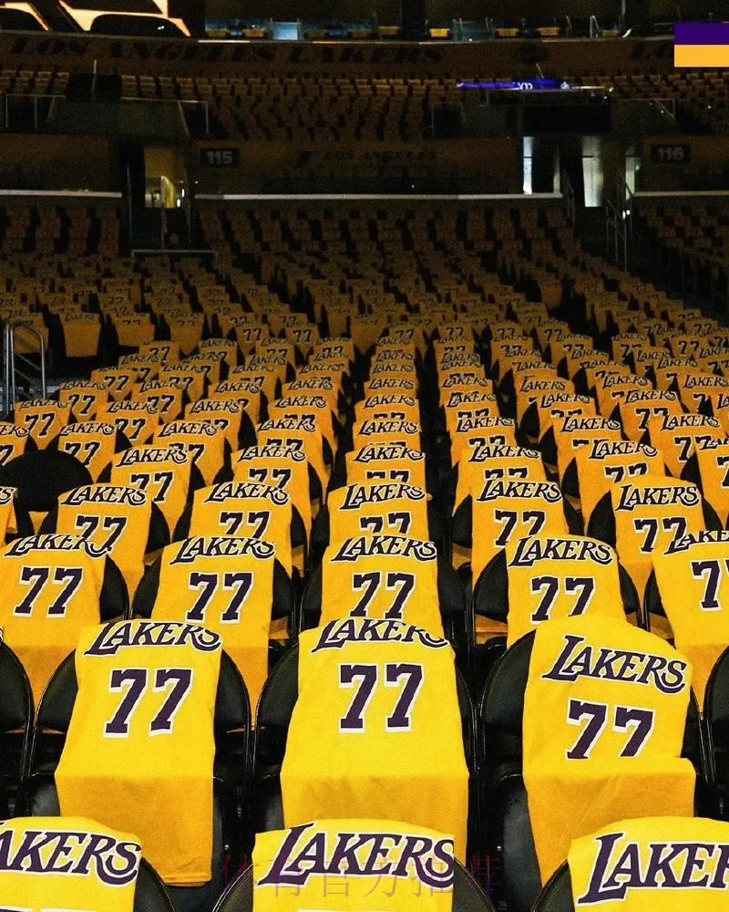 詹姆斯31+9+10东契奇27分，湖人141-116轻取老鹰